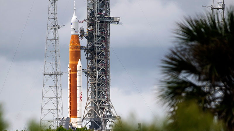 Cancelan lanzamiento de misión Artemis por problema en un motor 