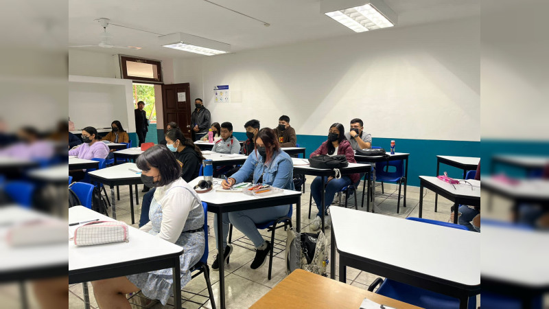 Con más de 2 mil nuevos estudiantes inicia IMCED ciclo escolar 2022 - 2023 