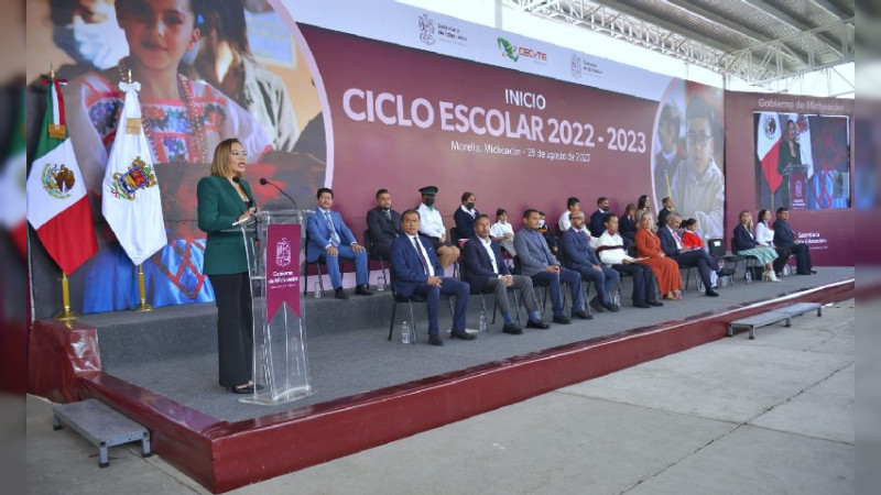 Arrancan gobernador y secretaria de Educación el Ciclo Escolar 2022-2023