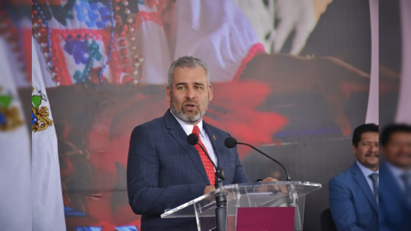 Arrancan gobernador y secretaria de Educación el Ciclo Escolar 2022-2023