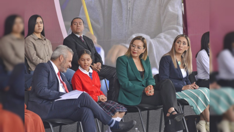 Arrancan gobernador y secretaria de Educación el Ciclo Escolar 2022-2023