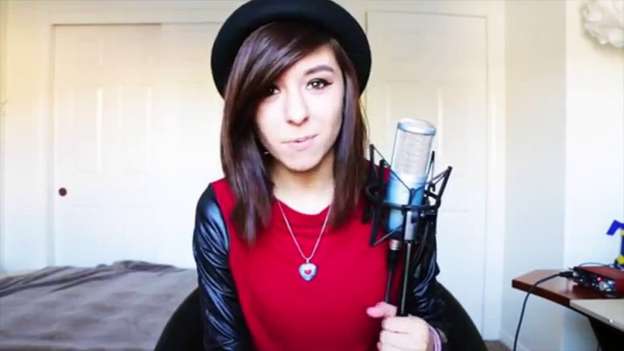 Fan asesina a youtuber cantante para después quitarse la vida  