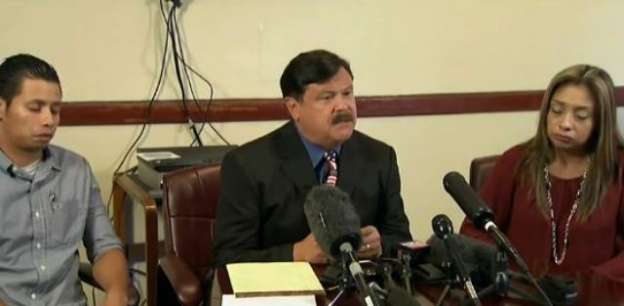 Eximen de cargos a policía que asesinó a mexicano desarmado en Texas, Estados Unidos 