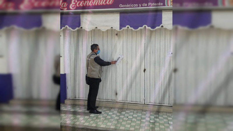 Coepris suspende farmacia en Santiago Tangamandapio por venta de medicamentos irregulares 