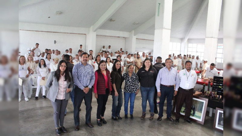 Icatmi certifica a 80 internos del Centro Penitenciario "David Franco Rodríguez"