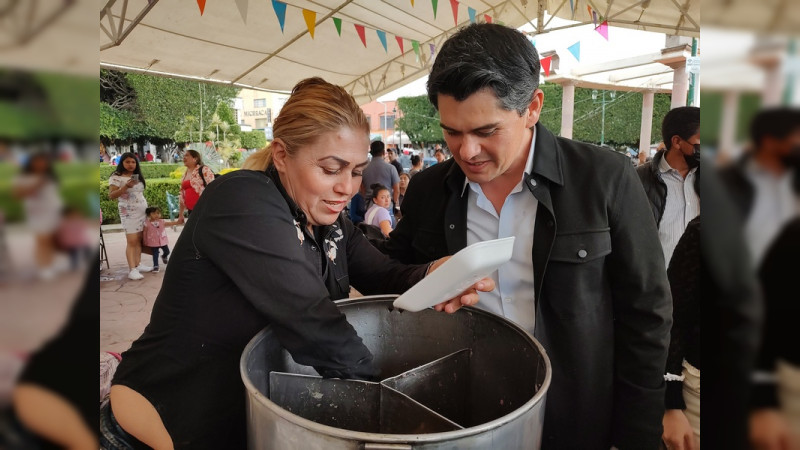 Celebran el Día del Comerciante en Zitácuaro 