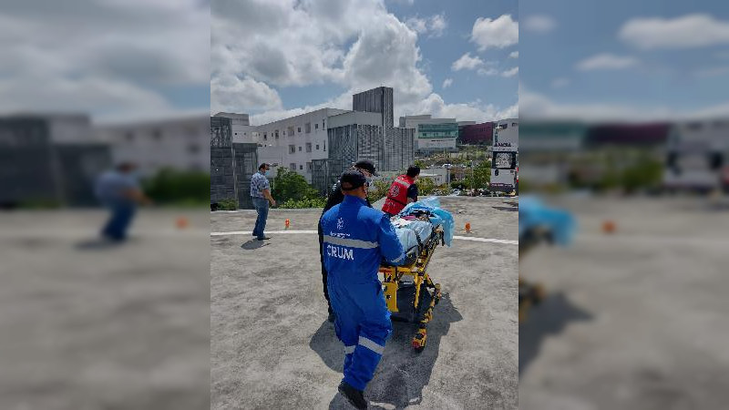 CRUM traslada a menor de Apatzingán a Hospital infantil de Morelia vía aérea 