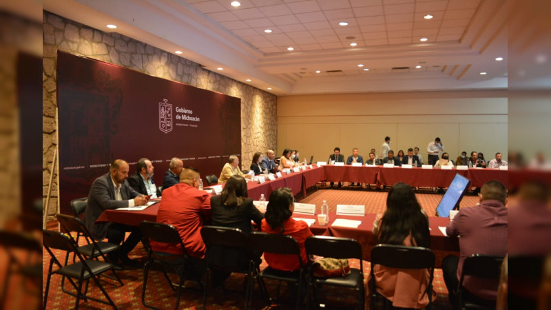 Exhorta SFA a municipios a contar con padrones actualizados para mejorar su recaudación