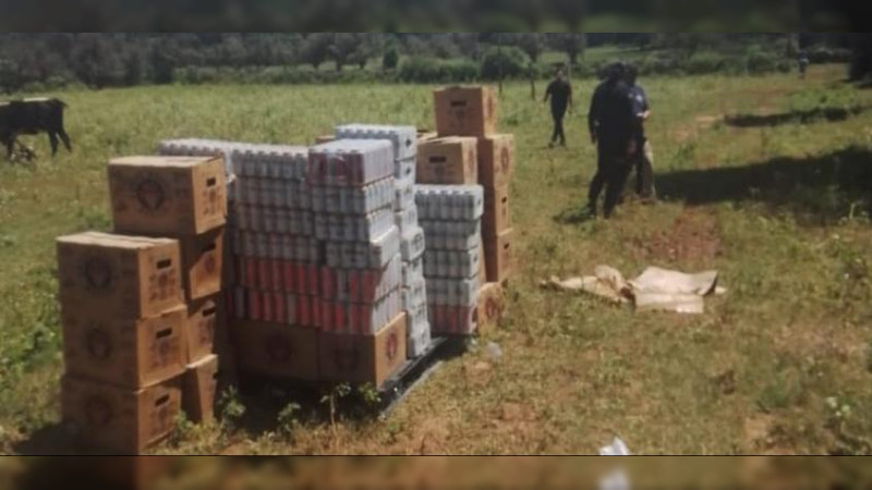 Pátzcuaro, Michoacán: Recuperan cargamento robado de cerveza, detienen a cinco