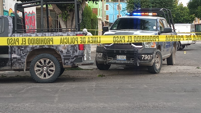 Hombre muere a balazos en la colonia Los Pinos 