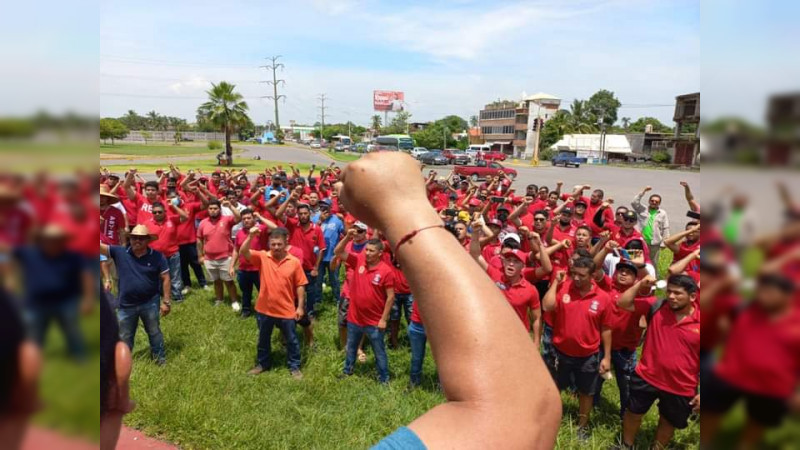 Continúa huelga de la Sección 274 en Lázaro Cárdenas