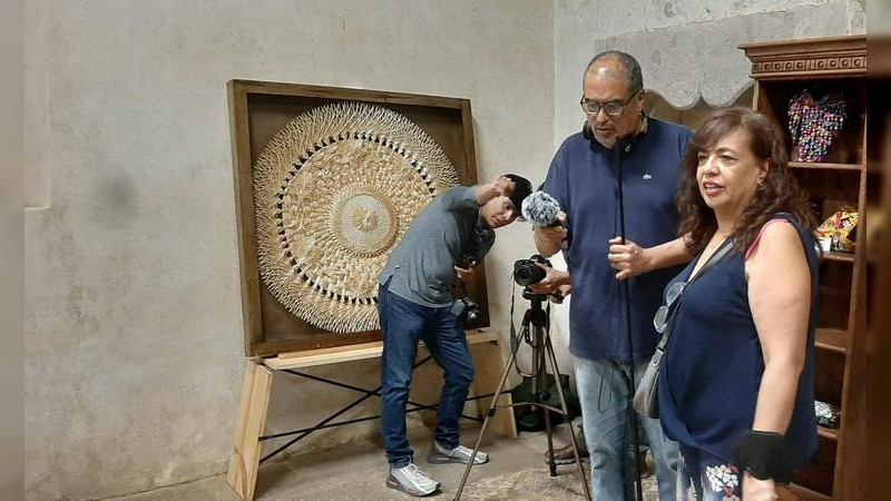 Programa radiofónico de "La hora nacional" produce dos especiales sobre Michoacán 