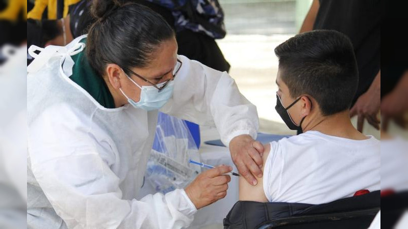 Se seguirá reforzando en Michoacán la vacunación anti COVID-19, para niñas, niños y jóvenes