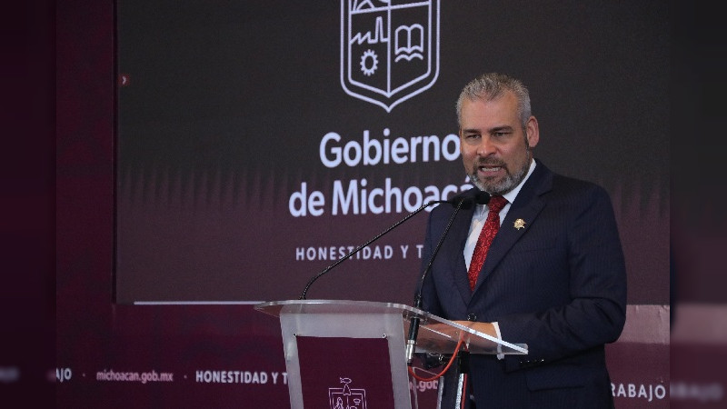 No hay maestros en escuelas por impedimento de los sindicatos: Bedolla 