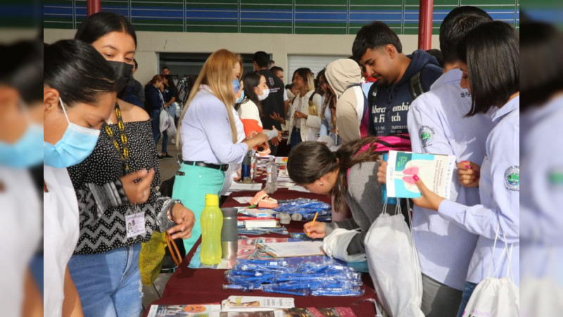 Participan más de mil 300 jóvenes en foro de consulta juvenil en Sahuayo 