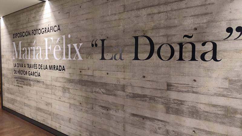 Inauguran exposición fotográfica sobre María Félix en el Teatro Matamoros