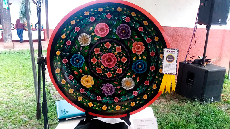 Premian a las ganadoras y ganadores del Concurso Artesanal en Santa Fe de la Laguna