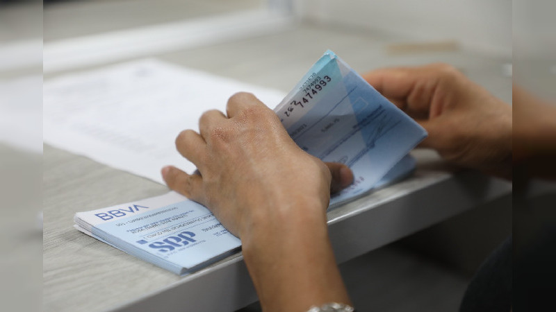 Entregados 100% de cheques a docentes: Secretaría de Educación de Michoacán 