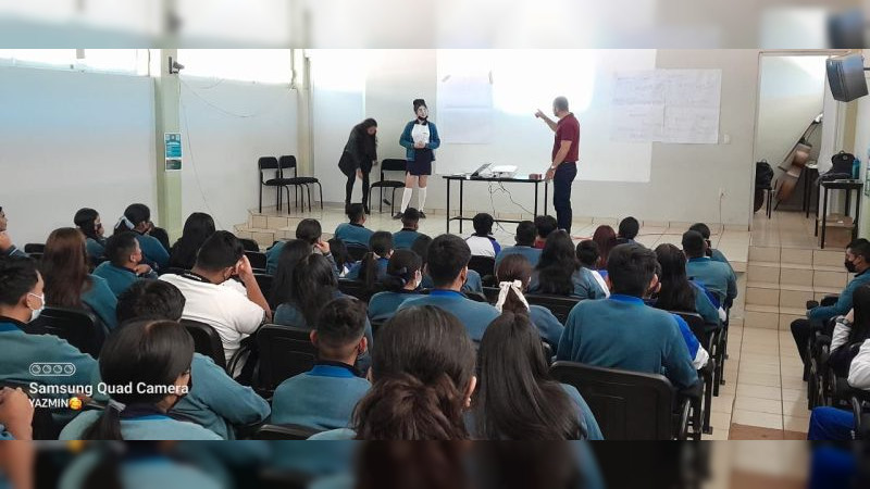 "Gobierno del Bien" en Uruapan lleva programas de éxito a otros municipios