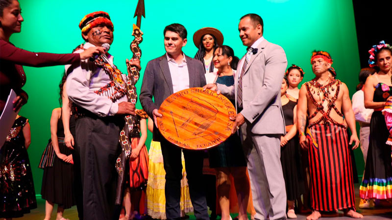 Presentación artística en hermanamiento Zitácuaro-Ecuador