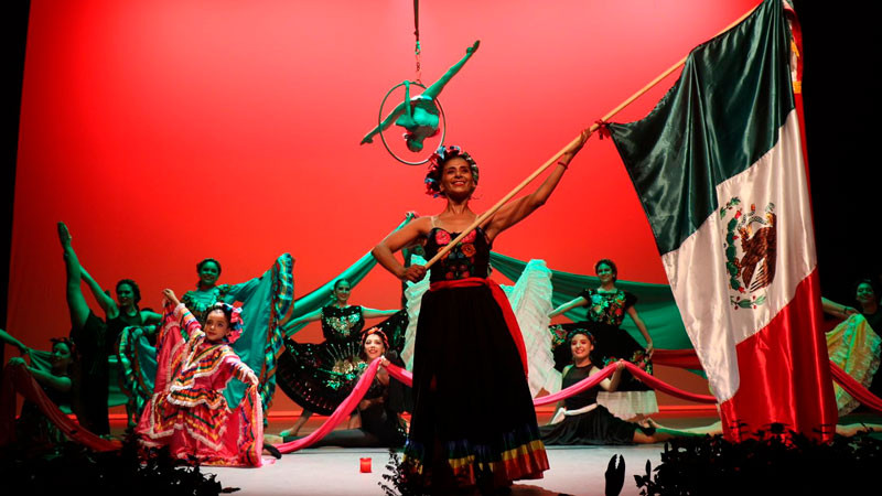 Presentación artística en hermanamiento Zitácuaro-Ecuador