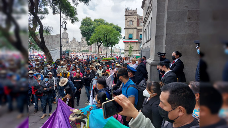 Comunidades indígenas de Michoacán se movilizan en CDMX en defensa de las autonomías