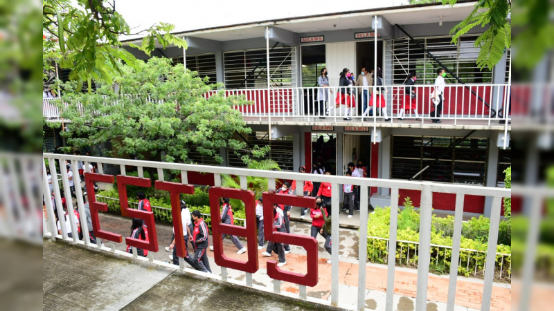 Suspenden clases en Michoacán y Colima tras sismo 