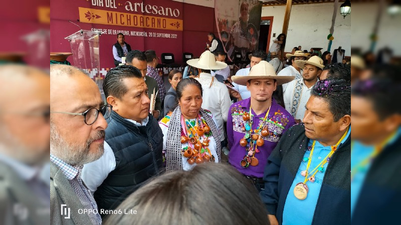 Dan bienvenida a artesanos de más de 60 comunidad en Quiroga 