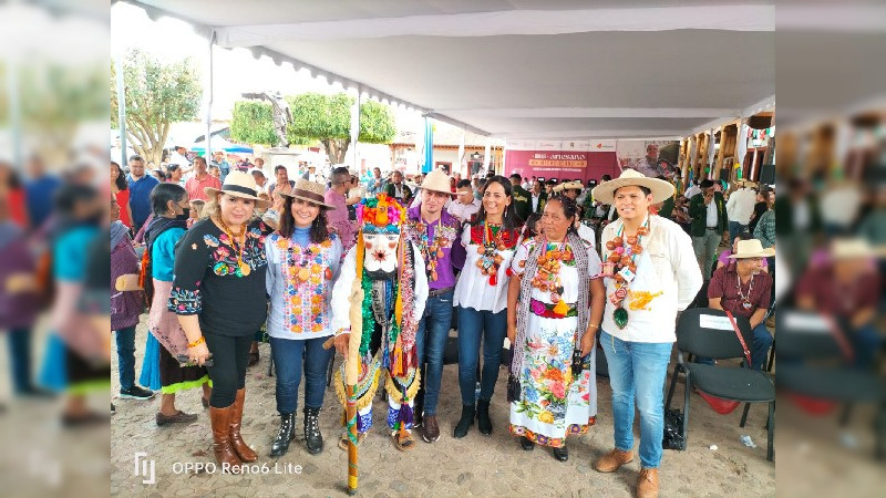 Dan bienvenida a artesanos de más de 60 comunidad en Quiroga 