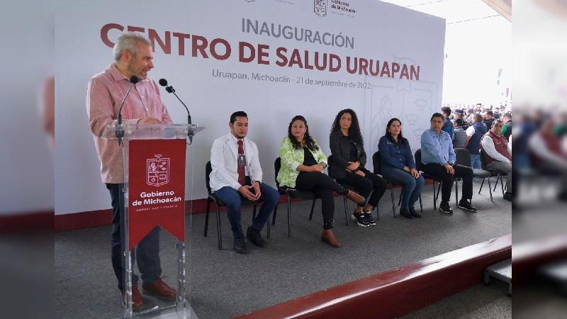 Entregan Bedolla y Nacho Campos Centro de Salud por 50.2 mdp 