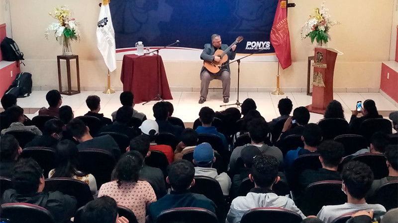 Compositor Edwin Guevara, ofrece concierto de guitarra en el ITM Morelia  