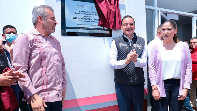 Bedolla Inaugura centro de Salud en Zamora  