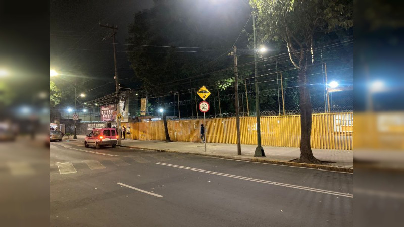 Encapuchados toman la Prepa 5 de la UNAM; demandan expulsión de porros 