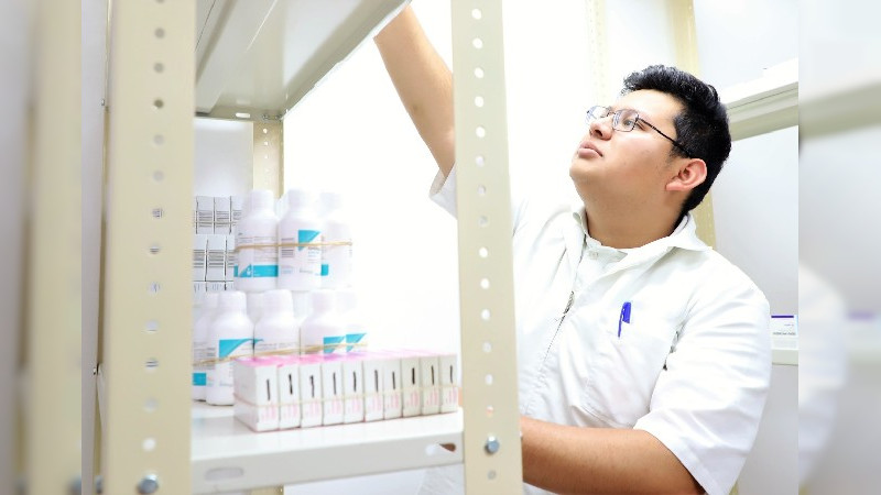 Servicios de Salud se han fortalecido en el primer año de gobierno de Michoacán 