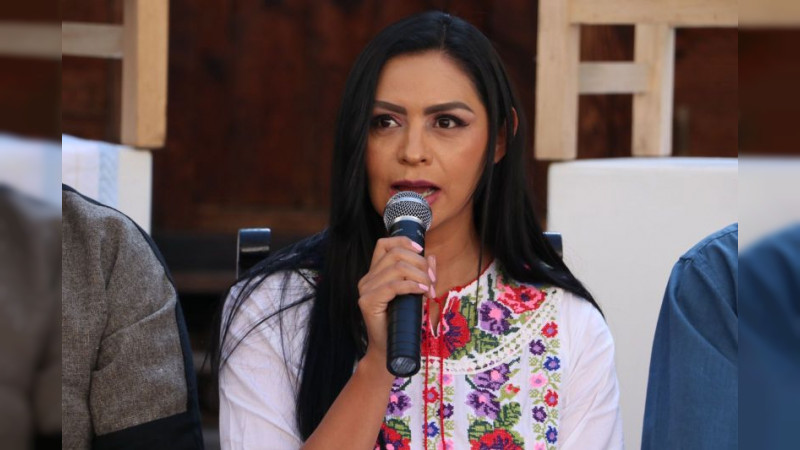 Anuncia Araceli Saucedo XIX Feria de la Silla y Concurso Artesanal de Opopeo