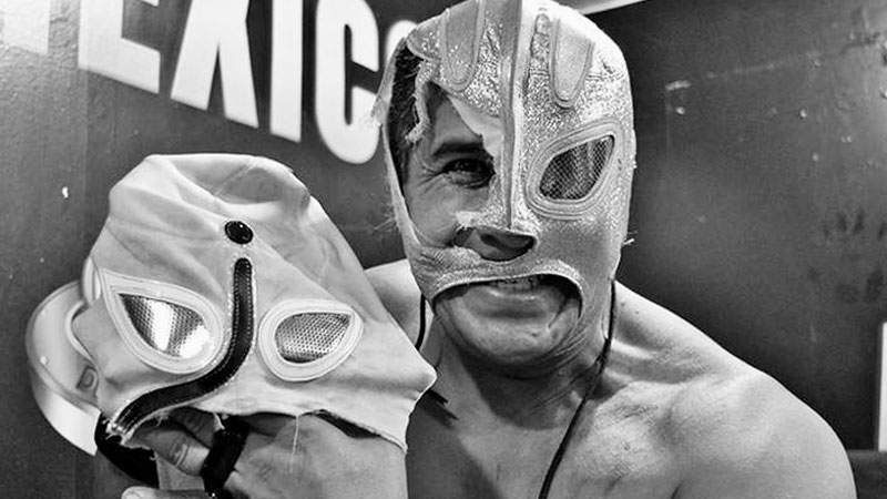 Muere el luchador Starman a los 48 años de edad