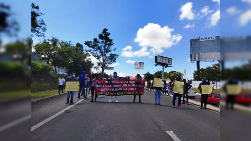 CNTE y normalistas desquician Michoacán el viernes: Toma de casetas, marchas y bloqueos en toda la entidad 