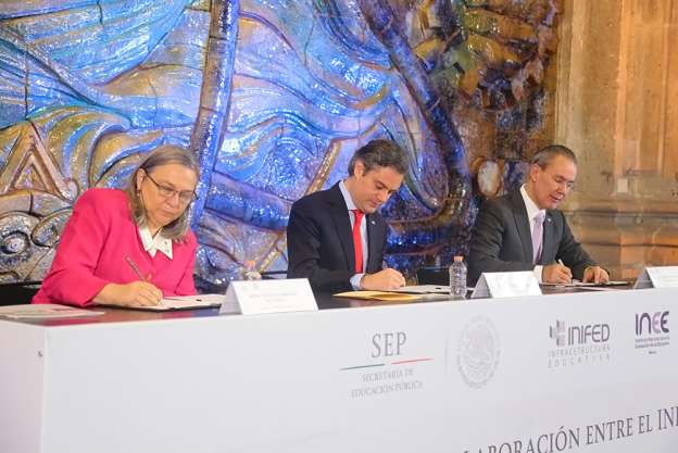 López Obrador miente, libros de texto seguirán gratuitos y no habrá cuotas obligatorias: Aurelio Nuño 