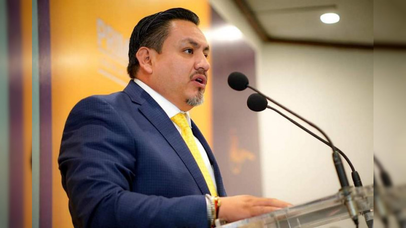 Con consultas “patito”, pretende AMLO legitimidad en medidas dictatoriales: Víctor Manríquez 