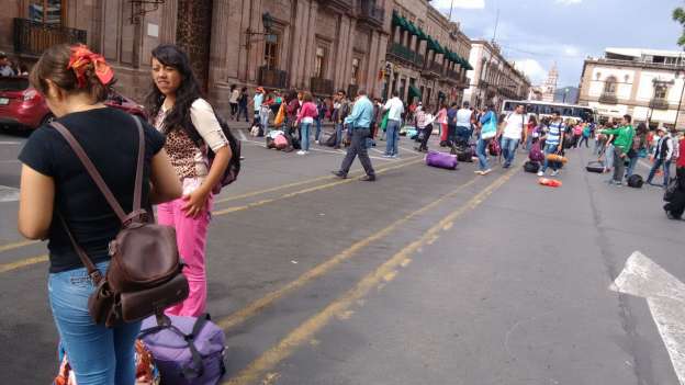 Normalistas instalan plantón frente Palacio de Gobierno  - Foto 0 