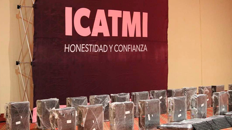 Planteles del Icatmi reciben mantenimiento y actualización a sus aulas 