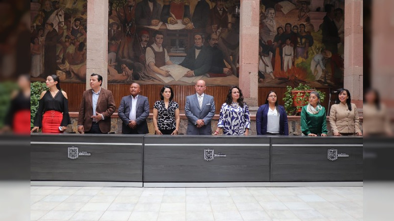 Ayuntamiento de Zitácuaro conmemora el 201 aniversario de la consumación de la Independencia de México 