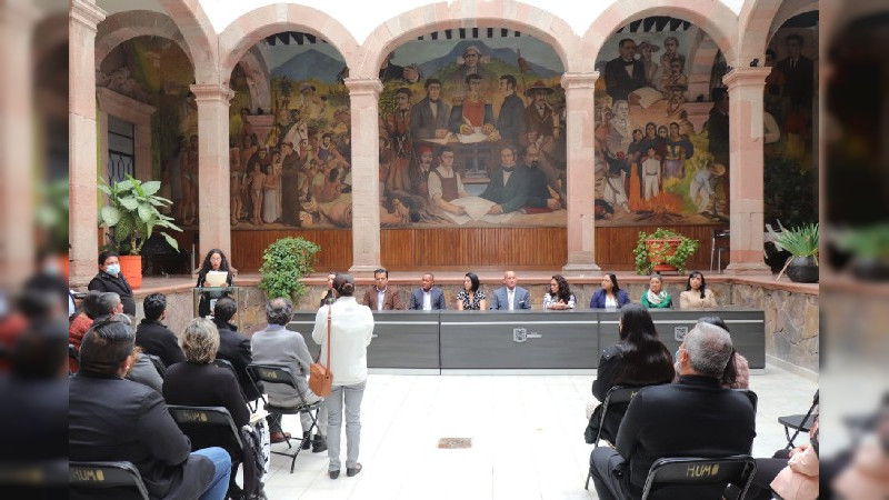 Ayuntamiento de Zitácuaro conmemora el 201 aniversario de la consumación de la Independencia de México 