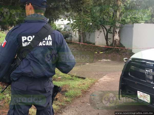 Michoacán: Continúan decapitados; hallan cabeza con narcomensaje frente a Conalep de Uruapan - Foto 2 