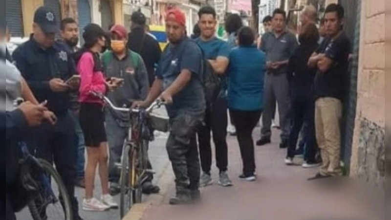 Linchan a dos asaltantes en Ecatepec; uno murió, el otro está grave 
