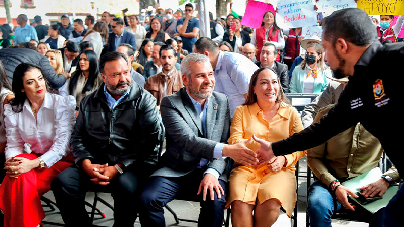 Reconocen alcaldes apoyo sin precedentes a municipios de Michoacán 