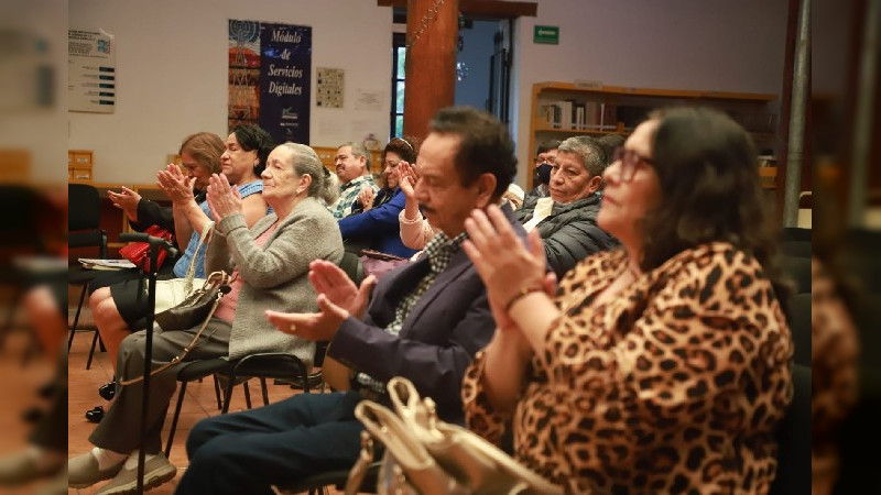 Inicia VIII Encuentro de Poetas del Cupatitzio en Uruapan