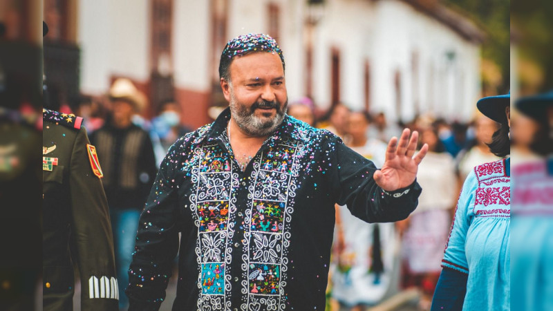 Disfruta ciudadanía desfile de 488 aniversario de Pátzcuaro como ciudad de Mechoacan