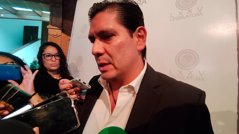 No descartan desaparición de poderes en Aguililla : Ernesto Núñez 