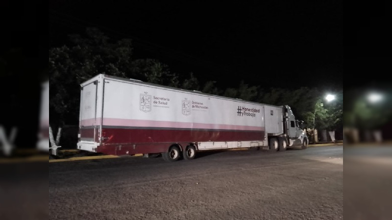 Hospitales móviles en Maruata y Apatzingán continúan ofreciendo servicios médicos
